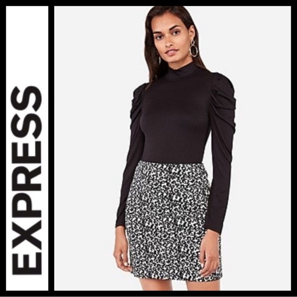 NWT Express Leopard Print Pull-On Ponte Skirt - Picture 1 of 6